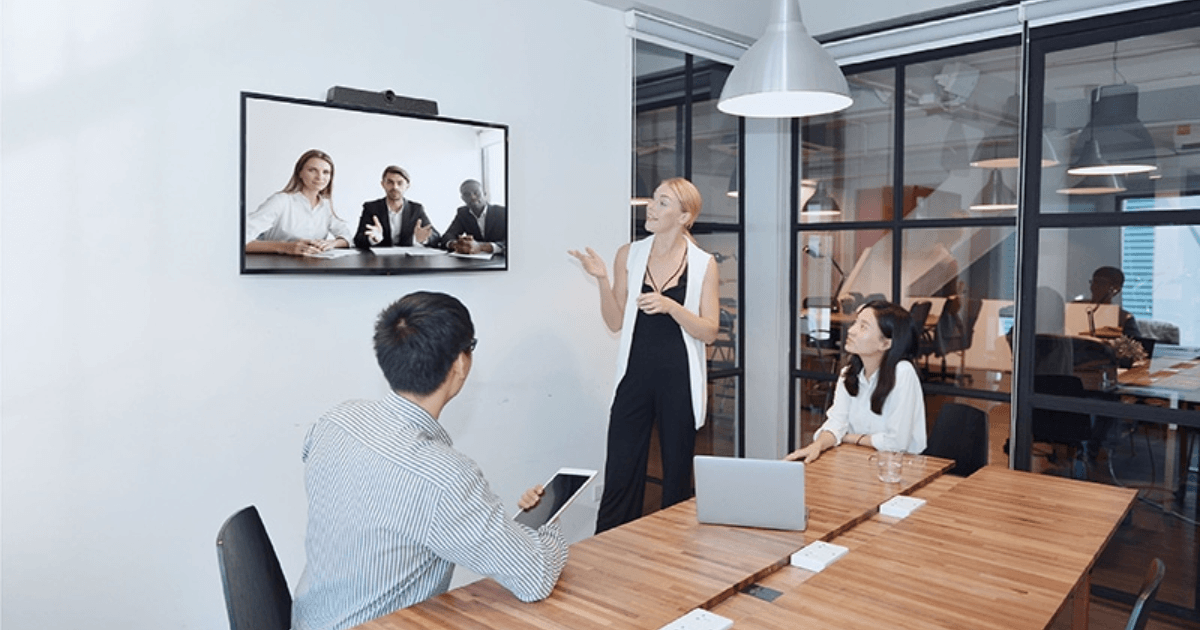 Hình ảnh thực tế camera hội nghị MaxHub 3