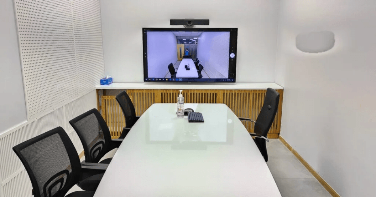 Hình ảnh thực tế lắp đặt Yealink UVC40