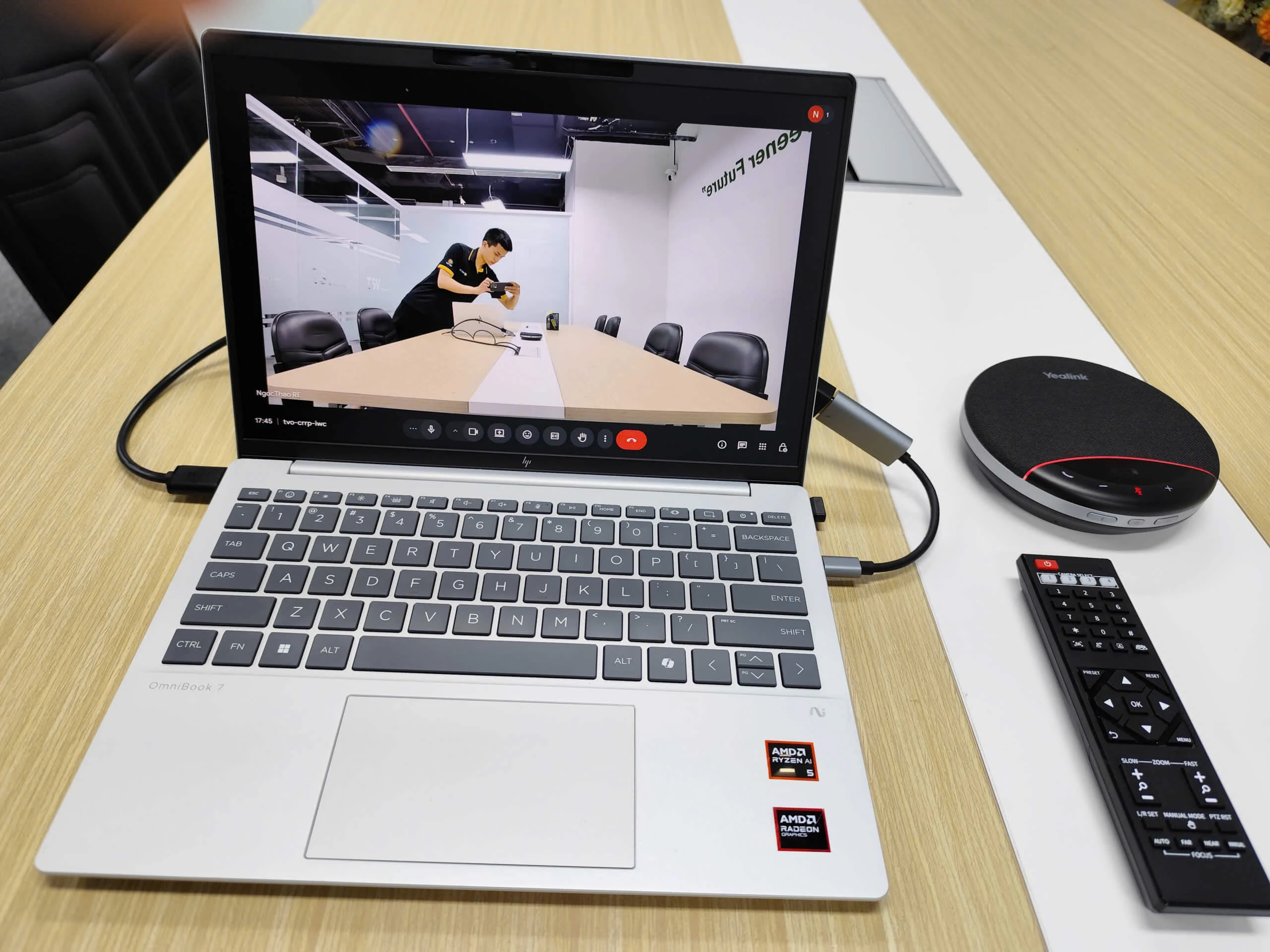 Loa hội nghị Yealink SP96