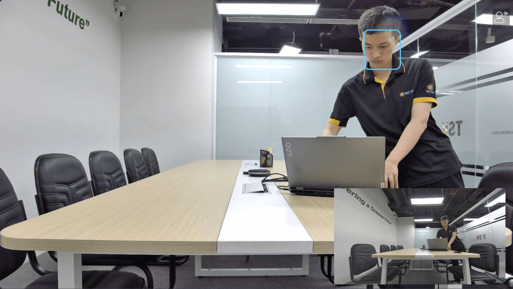 Camera AI tự động căn khung