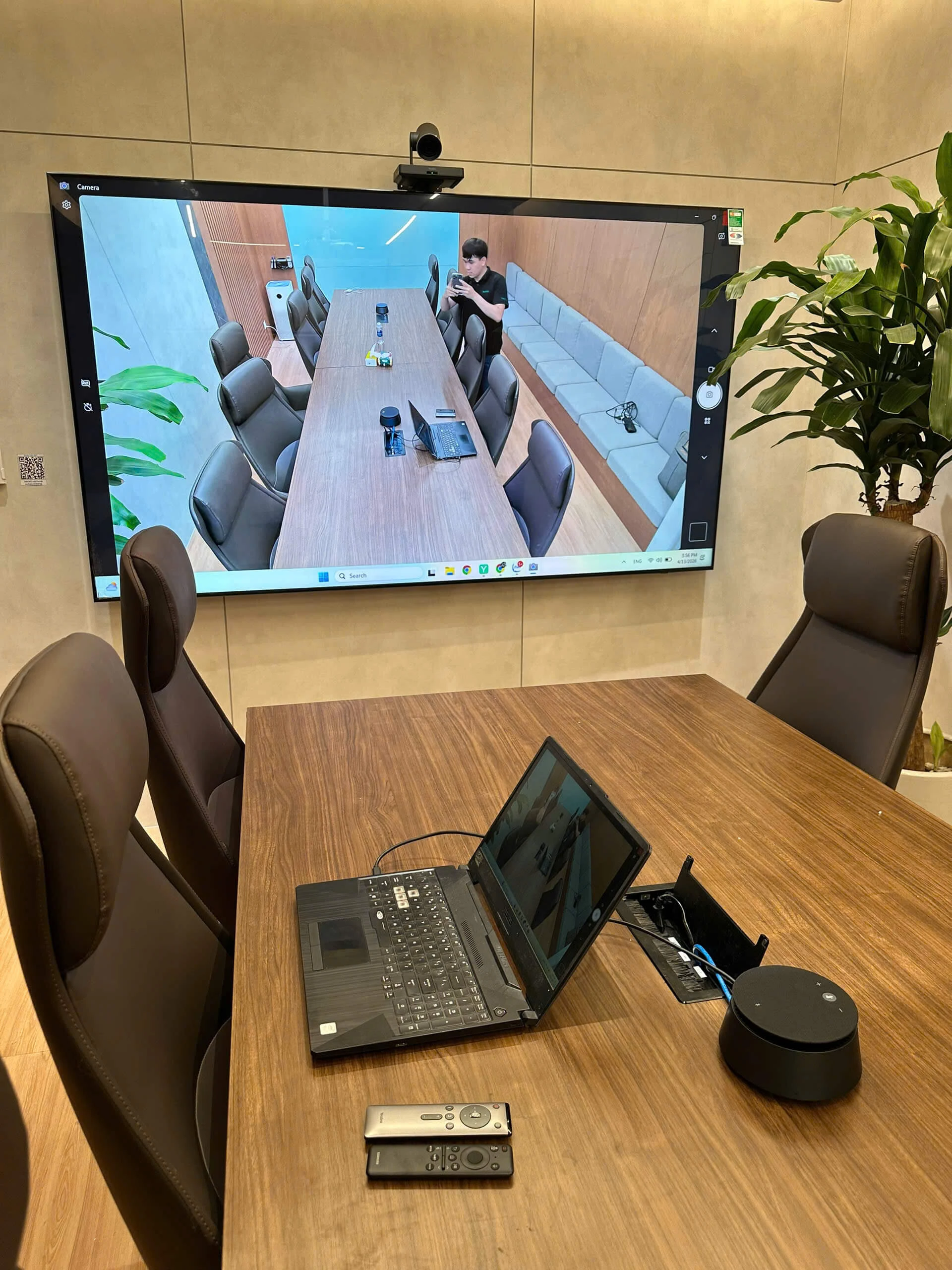 Lắp đặt phòng họp trực tuyến teams room thực tế 2