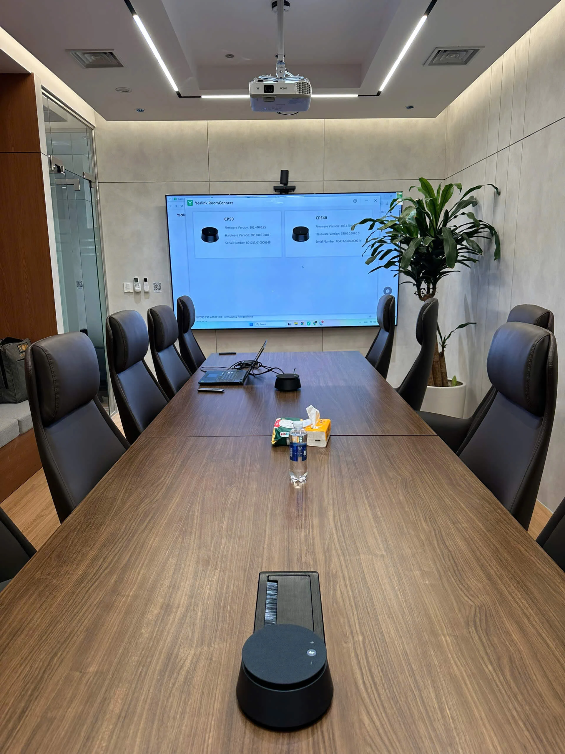 Lắp đặt phòng họp trực tuyến teams room thực tế