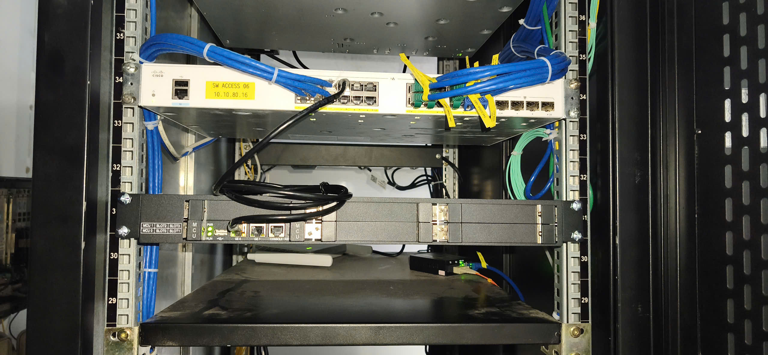 Lắp đặt tổng đài IP Dinstar UC350