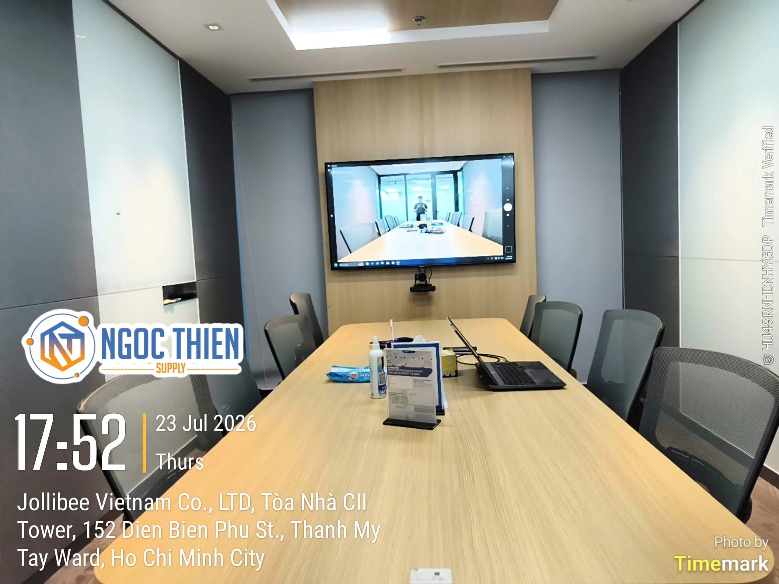 Hoàn thiện Lắp bộ Yealink UVC85-BYOD-200 thực tế