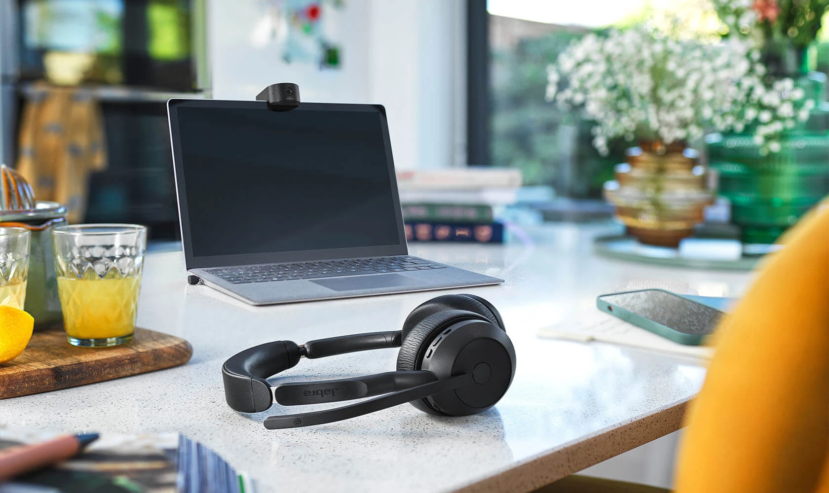 Jabra Evolve2 55 âm thanh toàn dài harman