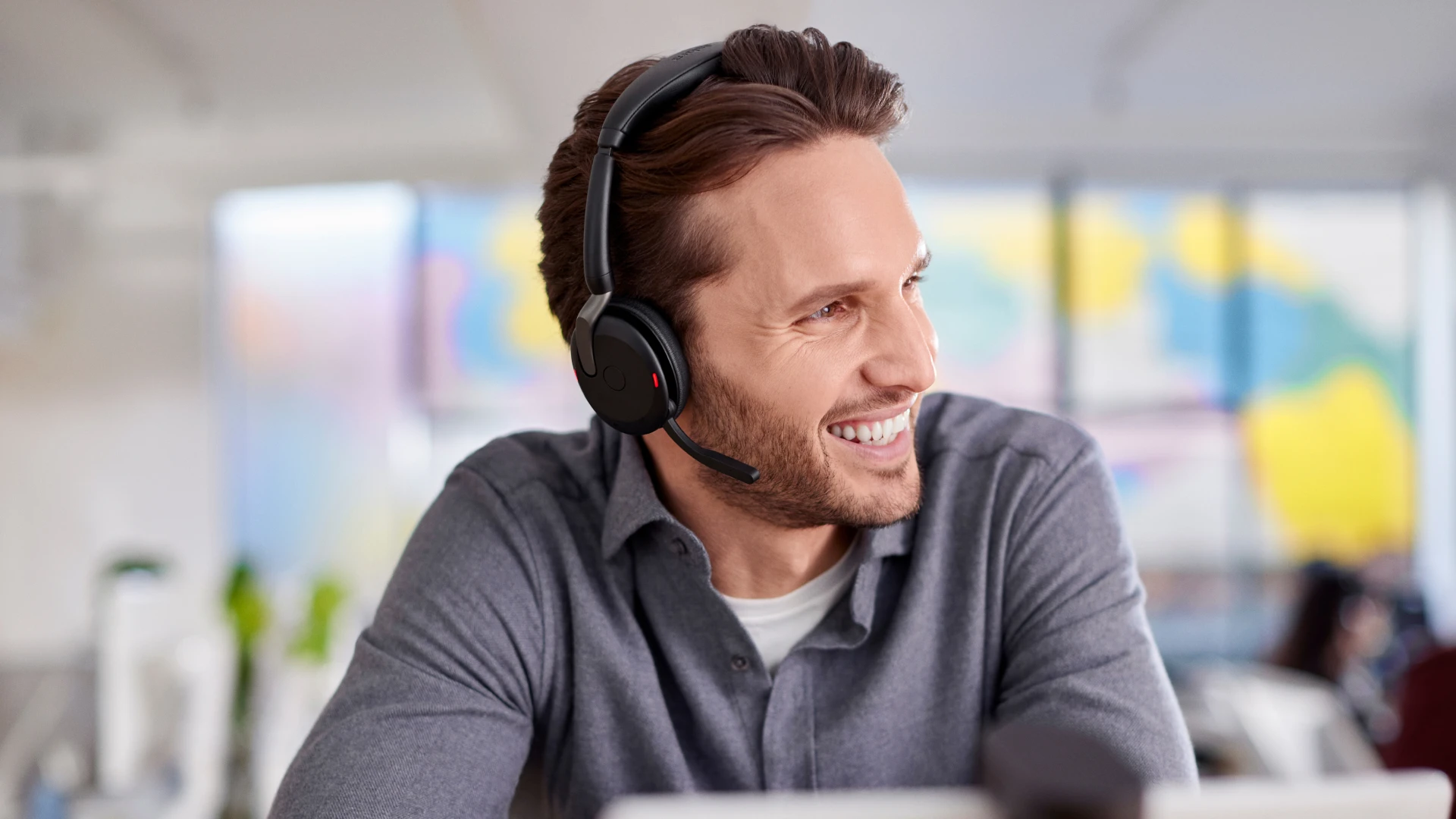 Jabra Evolve2 65 Flex tích hợp thuật toán xử lý giọng nói