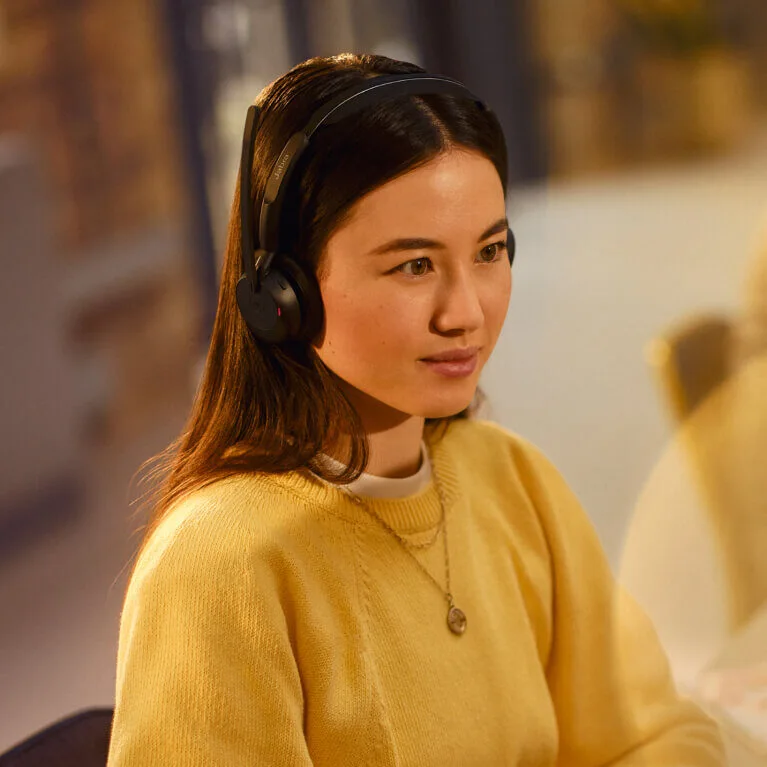 Jabra Evolve3 45 tích hợp đèn báo bận