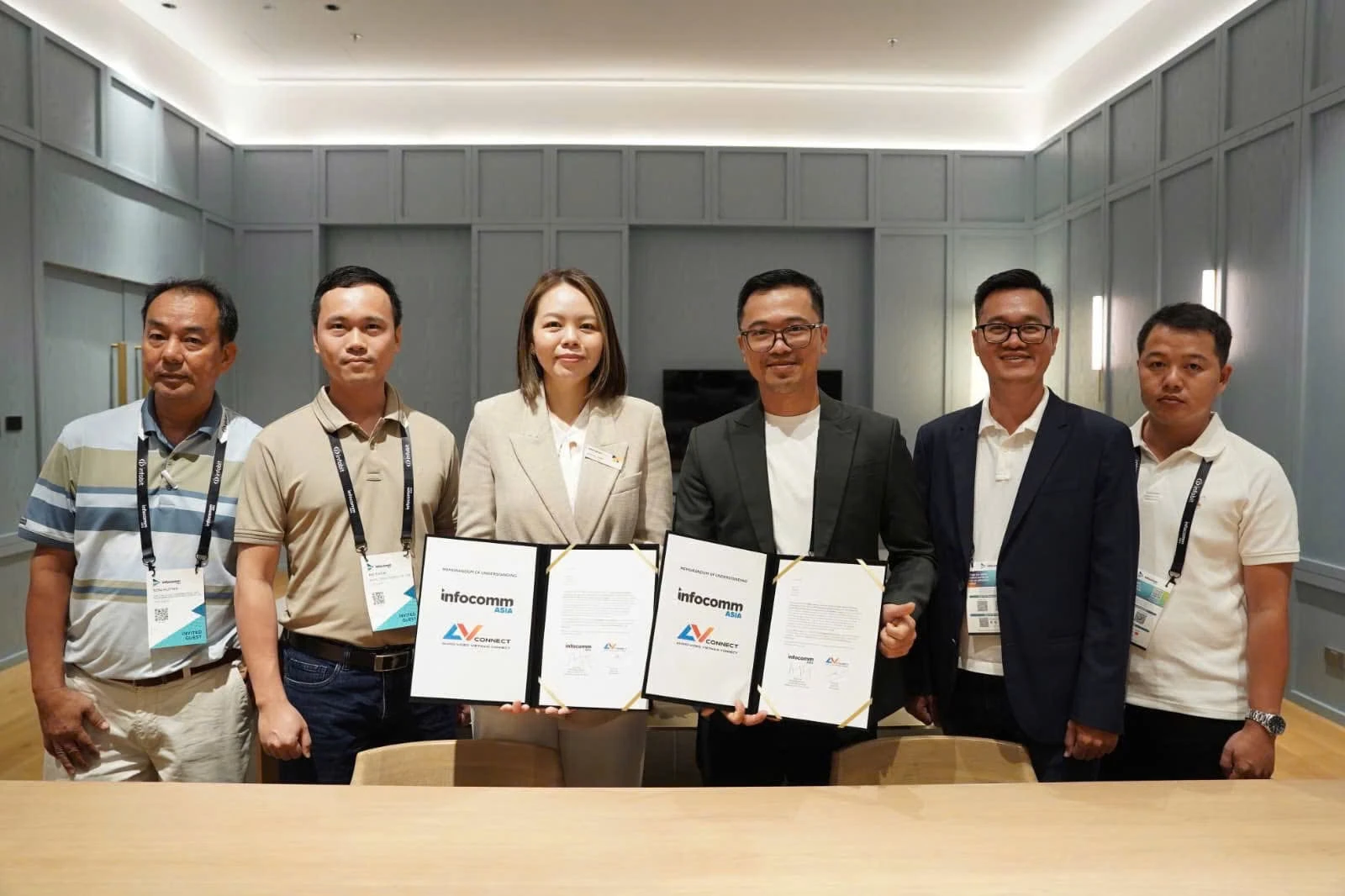 Ngọc Thiên tại lễ ký kết hợp tác chiến lược với InfoComm Asia