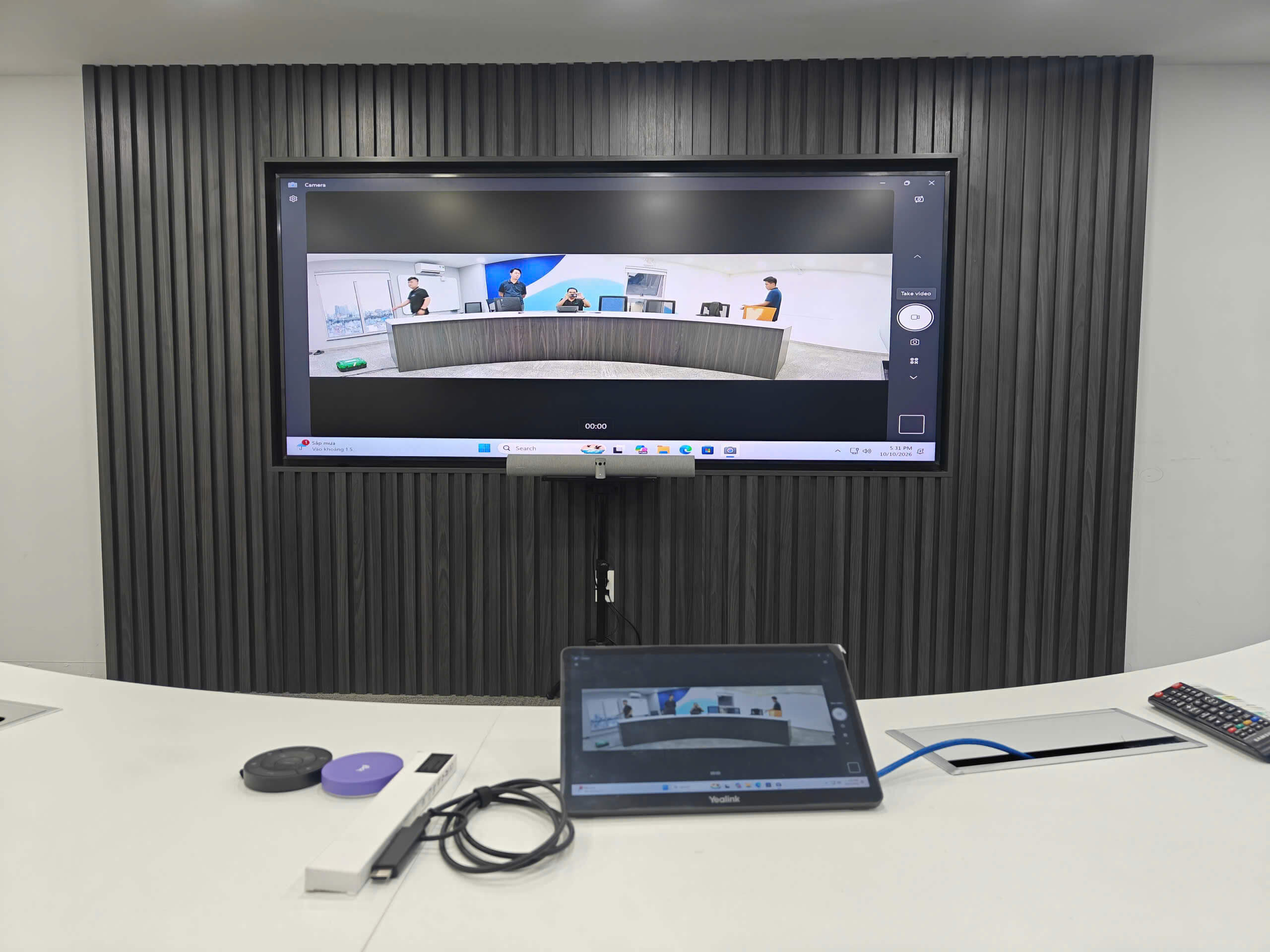 Phòng họp Microsoft Teams Rooms tại TP.HCM