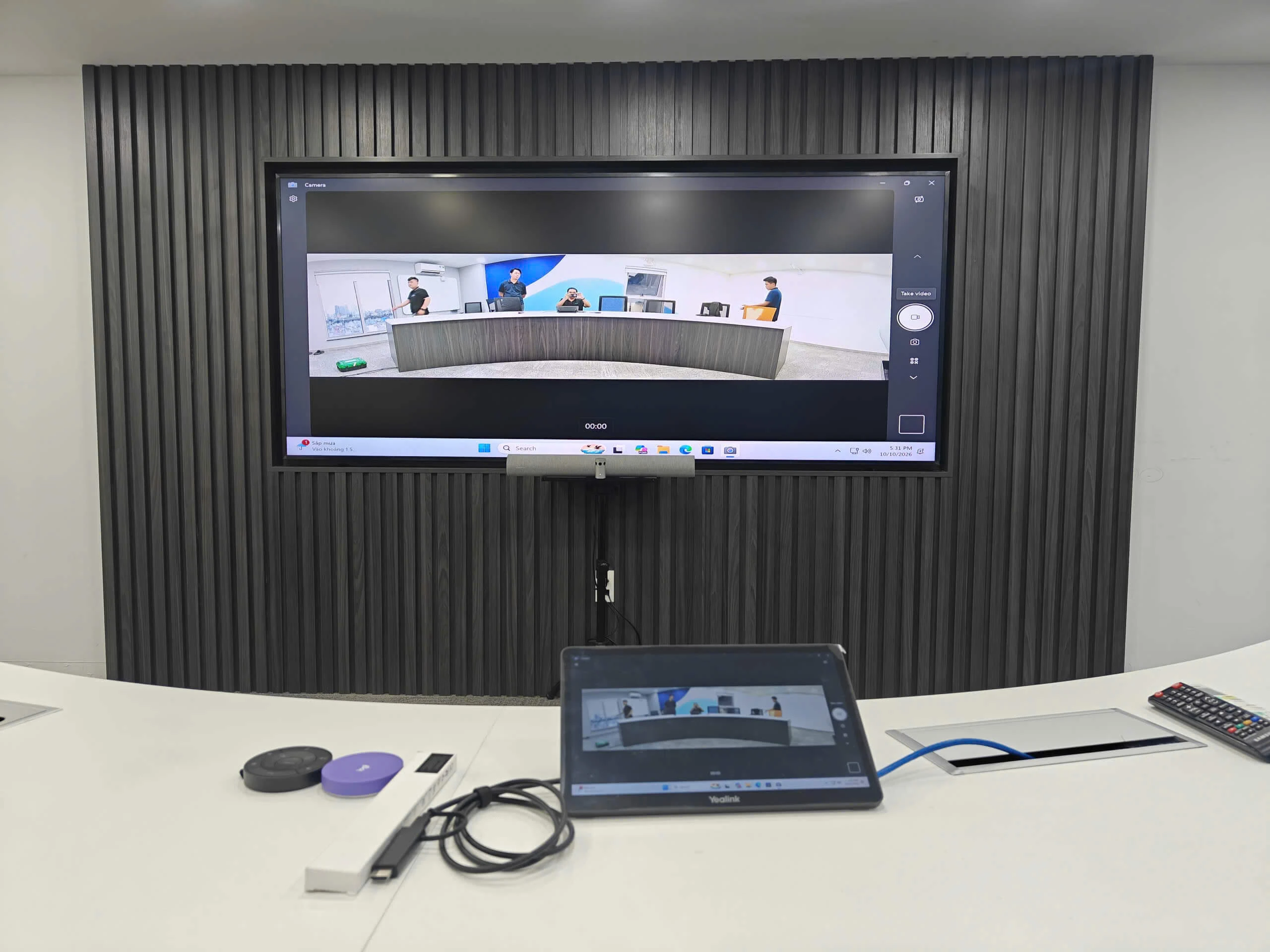 Phòng họp Microsoft Teams Rooms tại TP.HCM